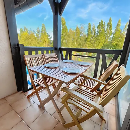 Avec 2 Balcons Vue Sur La Piscine Et Parking Gratuit Prive Apartament