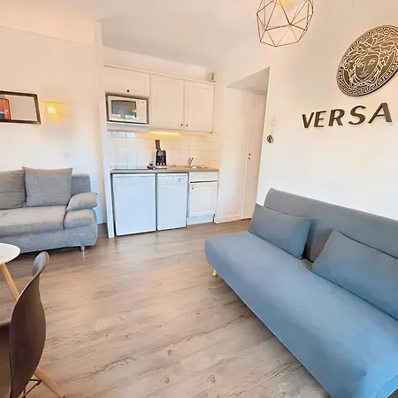 Avec 2 Balcons Vue Sur La Piscine Et Parking Gratuit Prive