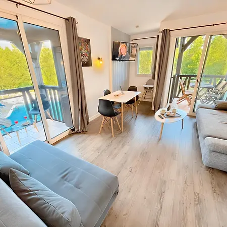 Lejlighed Avec 2 Balcons Vue Sur La Piscine Et Parking Gratuit Prive